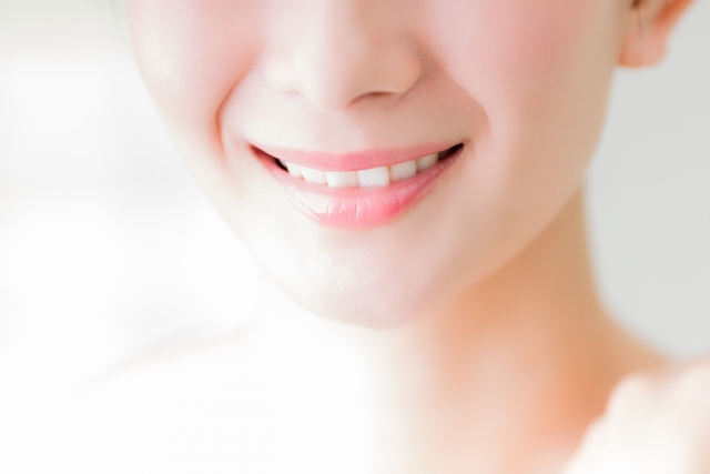 あなたの肌の老化の原因は『歯の食いしばり』が原因かも？！